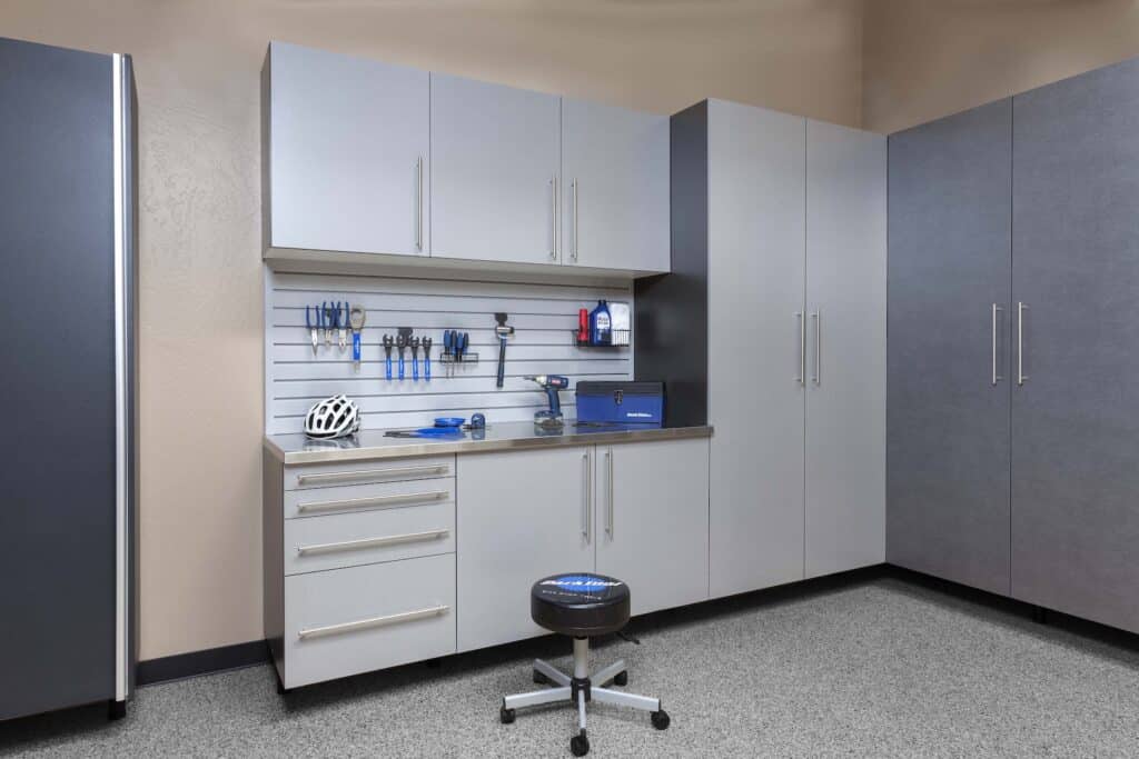 Image of a fully finished Silver-next-to-Pewter-Stainless-Counter-Gray-Slatwall-Smoke-Floor-Feb-2013