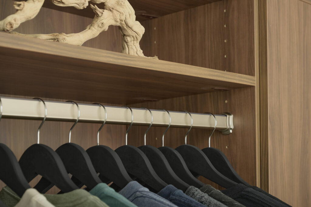 Image of a fully finished Taho-Flat-Panel-Closet-Close-Up-Closet-Pole