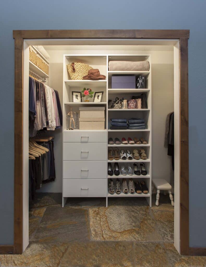 Image of a fully finished White-Modern-Reach-In-Closet-Rachel-May-2013